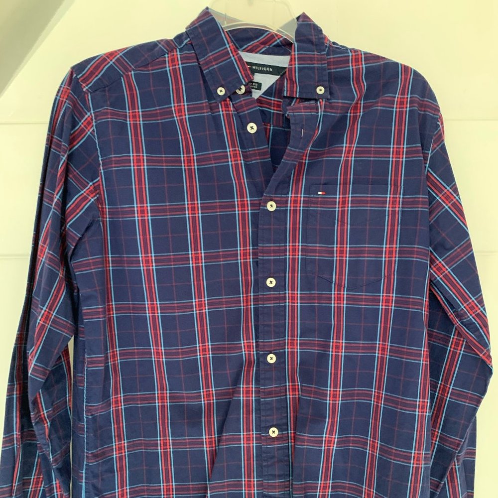 Tommy Hilfiger (S/P) button down shirt